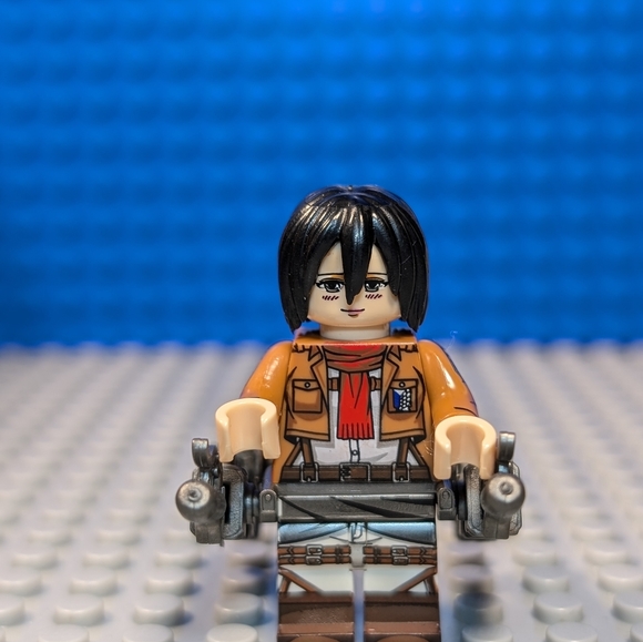 8 Minifigures- Attack on Titan Anime Building Block Toy Action Figure Big Fig - Picture 13 of 14